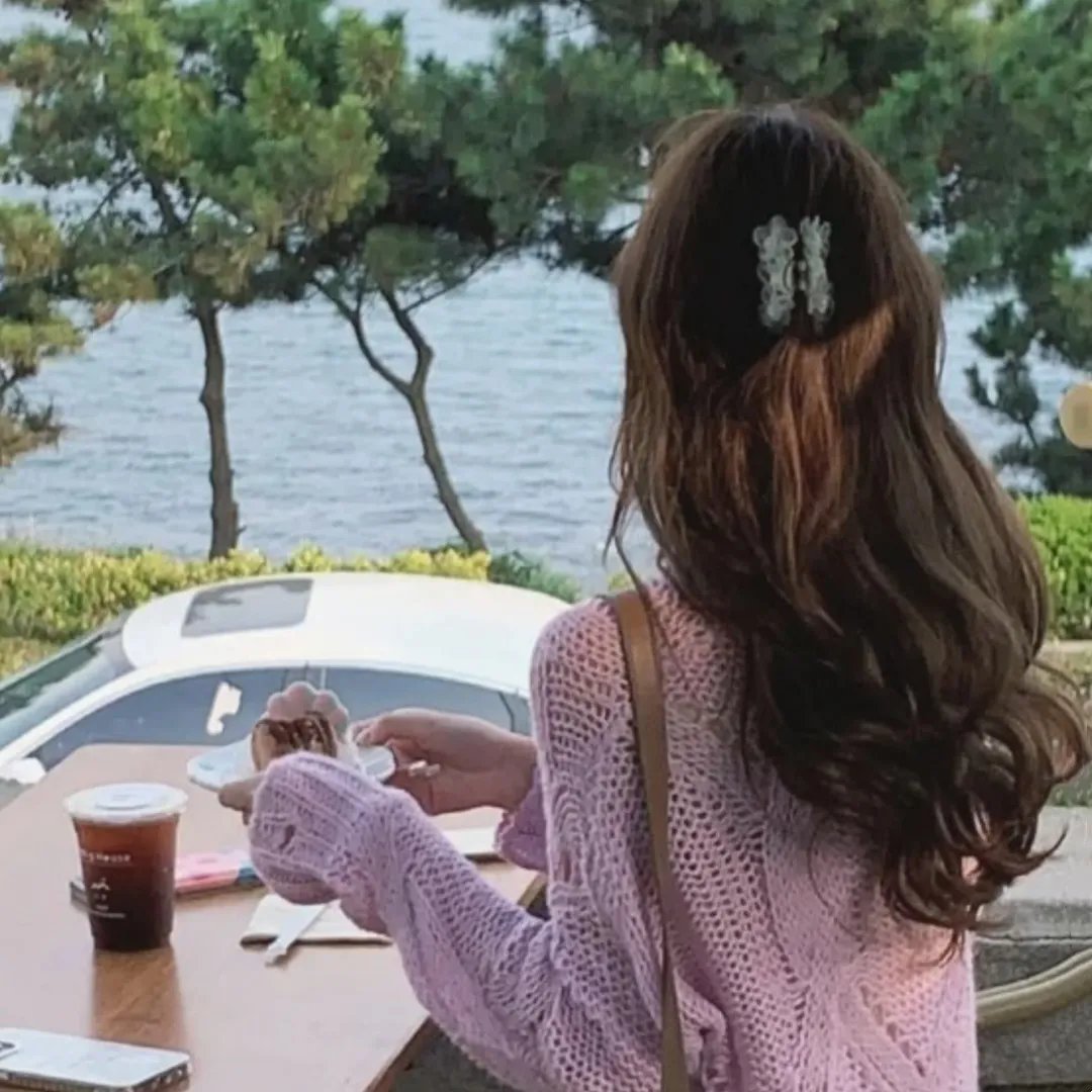 明天，我会成为谁的女友